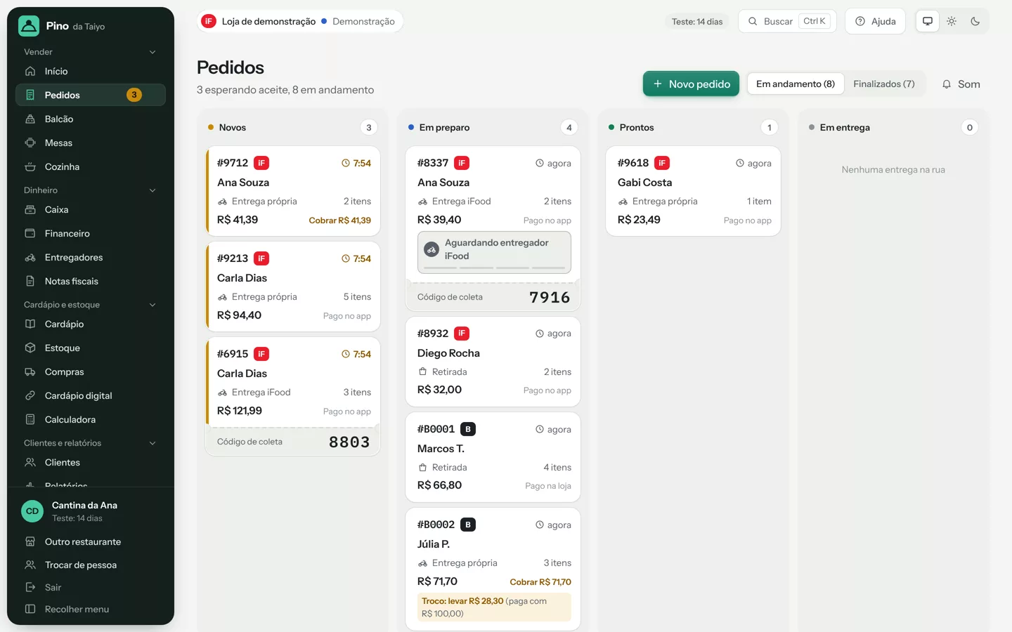 Tela de Pedidos do gestor de pedidos Pino: colunas Novos, Em preparo, Prontos e Em entrega, com pedidos do iFood e do balcão, código de coleta e troco a levar